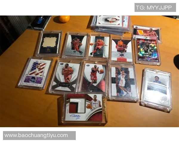 木盒足球球星卡珍藏系列，开启球迷收藏新风潮